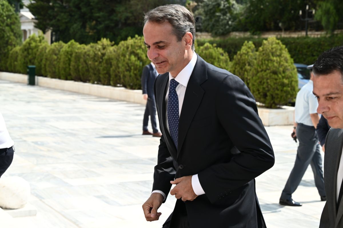 Την Πέμπτη η ομιλία Μητσοτάκη στη Βουλή για τις προγραμματικές – Επισκέψεις σε υπουργεία