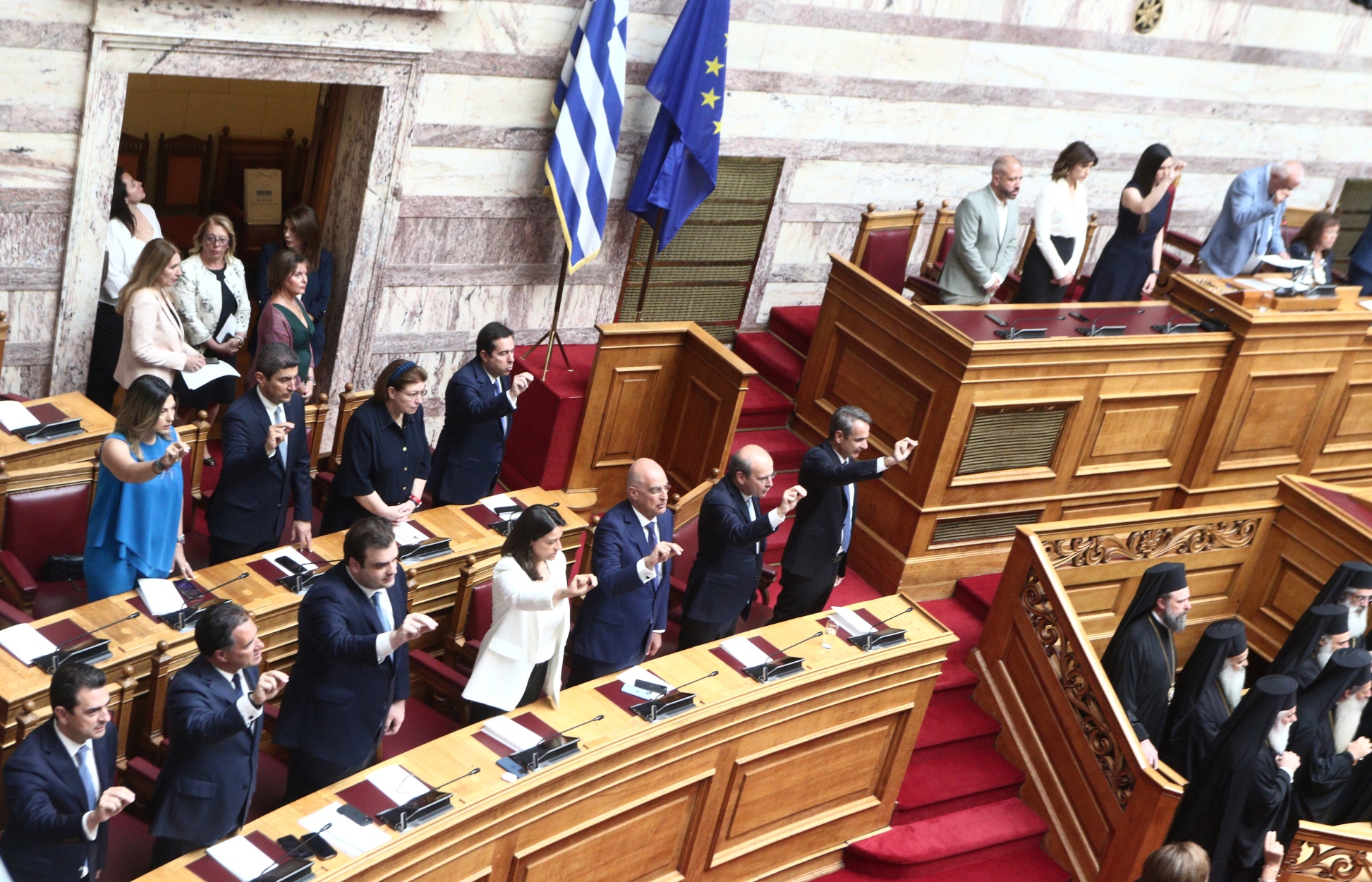 Η νέα διάταξη των βουλευτικών εδράνων