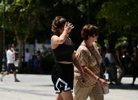 Καύσωνας «Κλέων»: Αλλαγές στη λειτουργία του δημόσιου – Ποιες υπηρεσίες δεν θα λειτουργήσουν