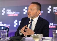 Στουρνάρας: Η Ελλάδα είναι ανοικτή στις επενδύσεις από την Κίνα