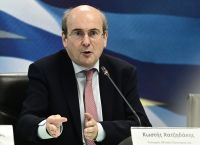 Χατζηδάκης: Συμπληρωματικός προϋπολογισμός 700 εκατ. ευρώ για τις παροχές που ανακοινώθηκαν