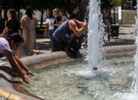 Καιρός: Ξεκινά ο καύσωνας με 39 ως 40 βαθμούς σε Αθήνα, Θεσσαλία και την Στερεά