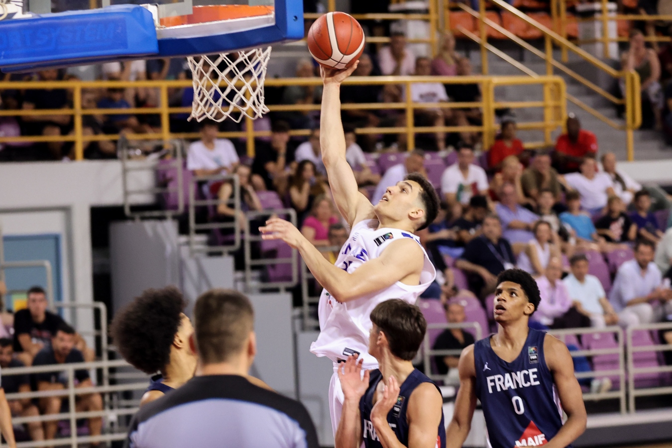 Ζούγρης: Στην καλύτερη 5άδα του Ευρωπαϊκού U20 και περιζήτητος
