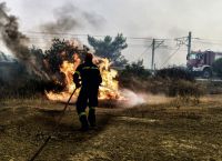 Πυρκαγιές: Ανάκληση αδειών των πυροσβεστών σε όλη τη χώρα