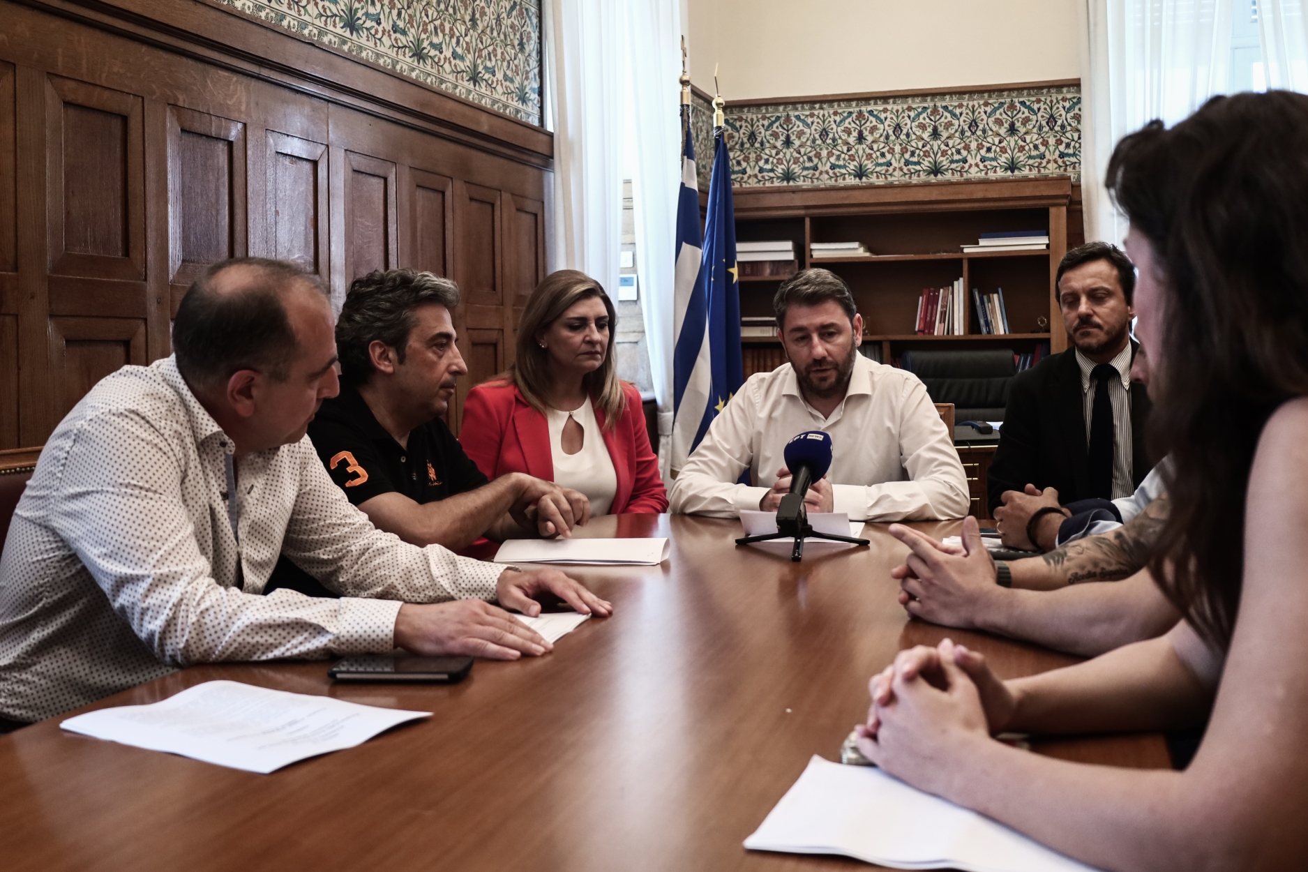 Ανδρουλάκης: Έχουμε χρέος να μην ξεχάσουμε αυτό που συνέβη στα Τέμπη
