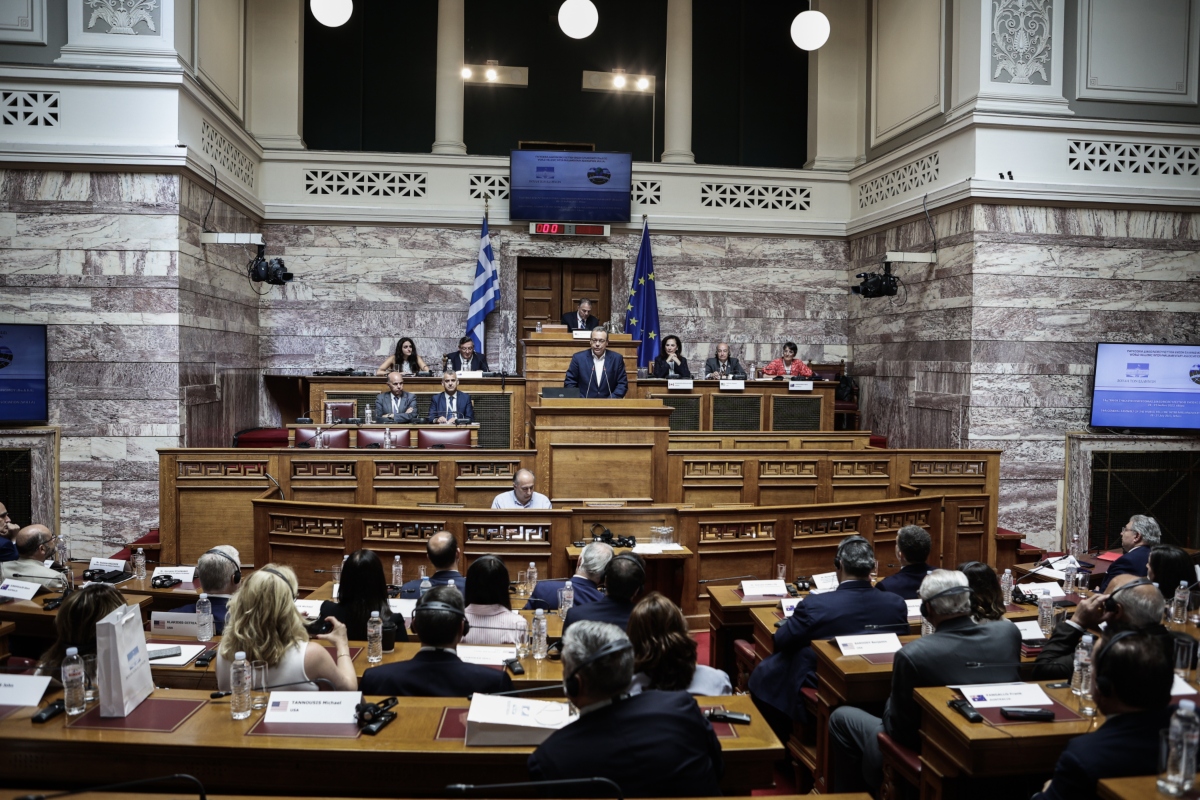 Ψήφος αποδήμων: Η τροπολογία που κατέθεσε ο ΣΥΡΙΖΑ – ΠΣ – Τι προβλέπει