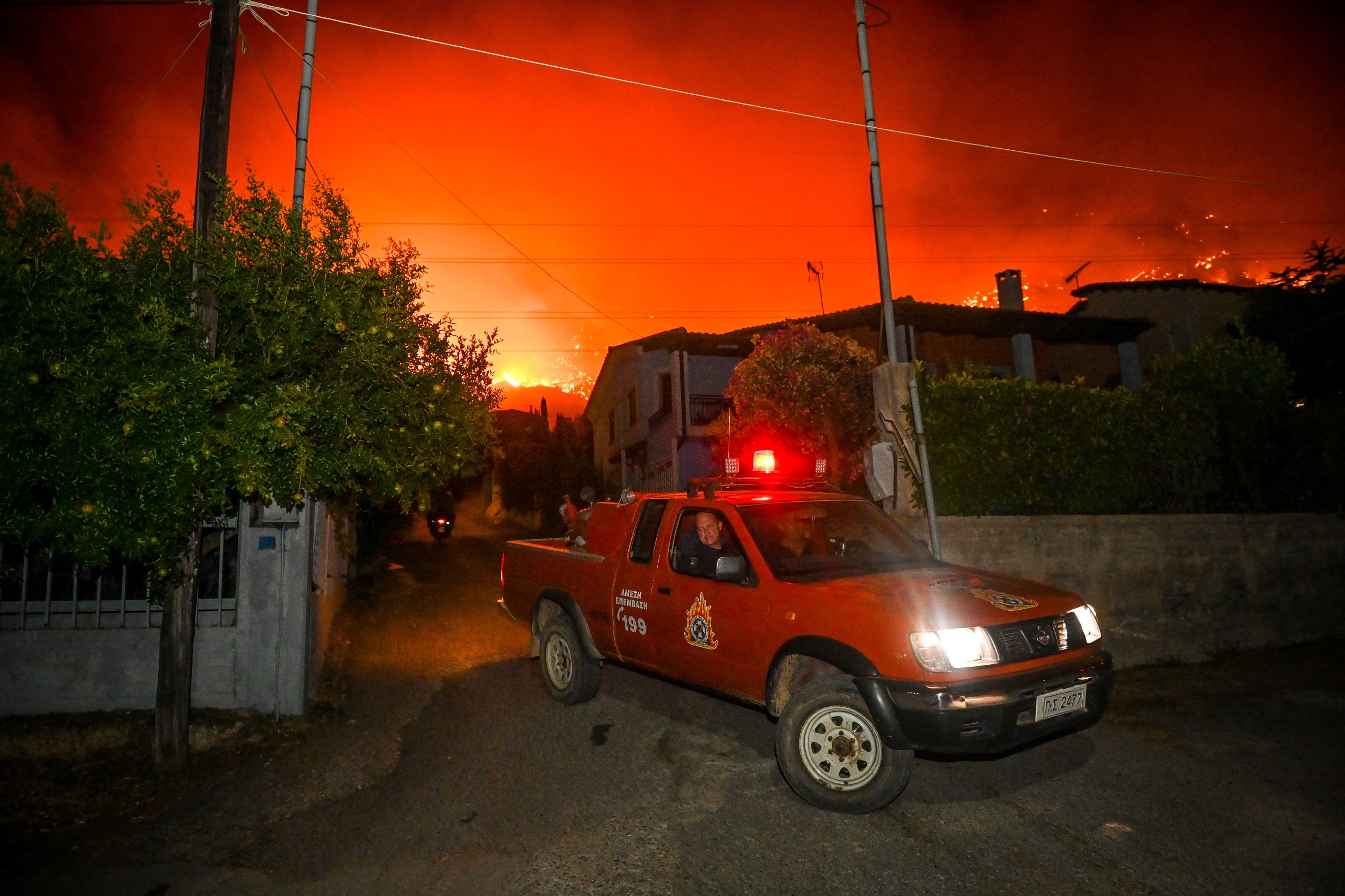 Πολύ υψηλός κίνδυνος πυρκαγιάς σήμερα Σάββατο για 5 περιφέρειες