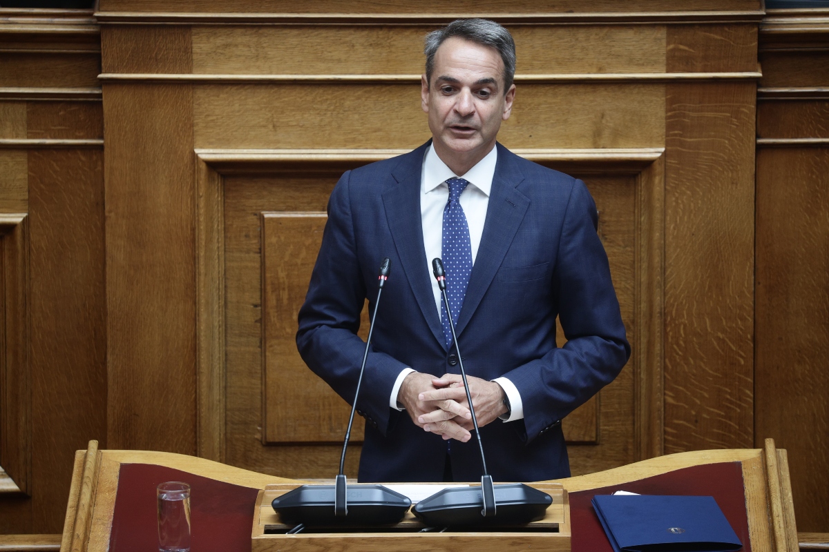 Μητσοτάκης από Βουλή: Βρισκόμαστε σε “πόλεμο” με τις πυρκαγιές