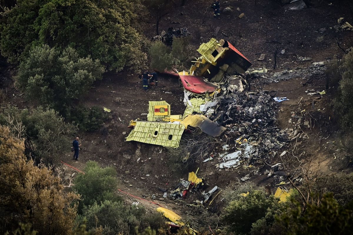 Πτώση Canadair στην Κάρυστο: Τα 20 μοιραία εκατοστά που οδήγησαν στη συντριβή