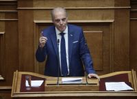 Ελληνική Λύση για παραίτηση Μηταράκη: Η ΝΔ διακατέχεται από «ταυτοτική κρίση»