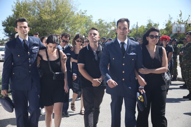 Co-pilot of Canadair that crashed is buried in Kilkis; PM Mitsotakis, EU commissioner, army chiefs attending
