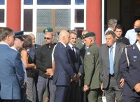 Νέα Αγχίαλος: Η στιγμή που Μητσοτάκης και Δένδιας ενημερώνονται από τον Α/ΓΕΕΘΑ για τις εκρήξεις