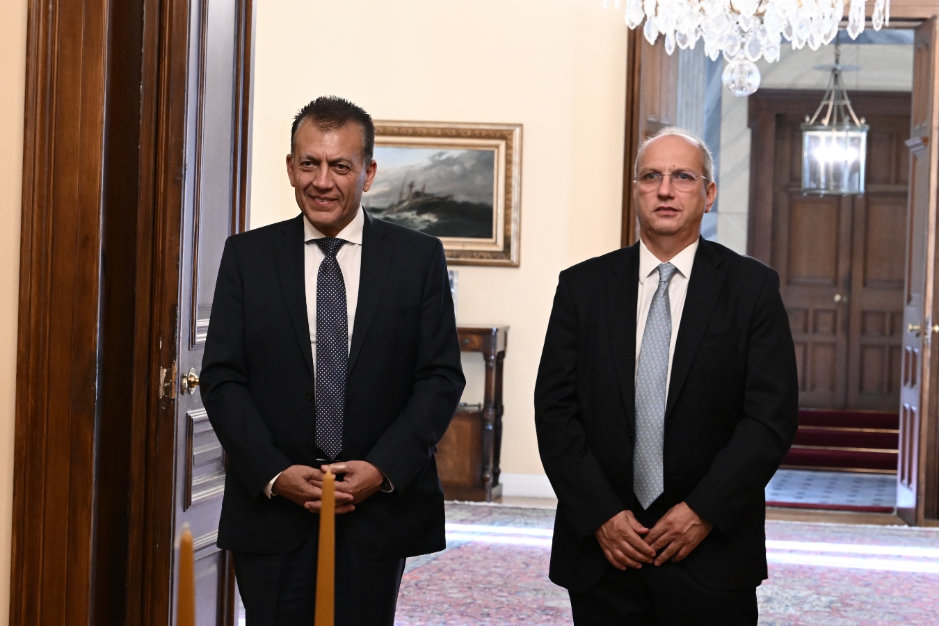Οικονόμου: «Προσήλωση στις ανάγκες της κοινωνίας» – Βρούτσης: «Υπόσχεση για πολλή δουλειά»