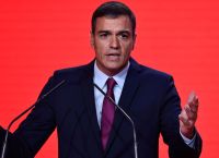 Εκλογές Ισπανία: Προς συγκυβέρνηση με την ακροδεξιά ο Πέδρο Σάντσεθ
