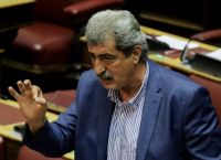 Πολάκης: “Σφάζει” με το γάντι τον Τσακαλώτο – «Θολούρες, δηθενιές και αστική αυτοπεποίθηση»