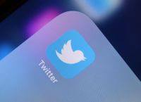 AP News: Το Twitter περιορίζει προσωρινά την ανάγνωση tweets λόγω  ΑΙ