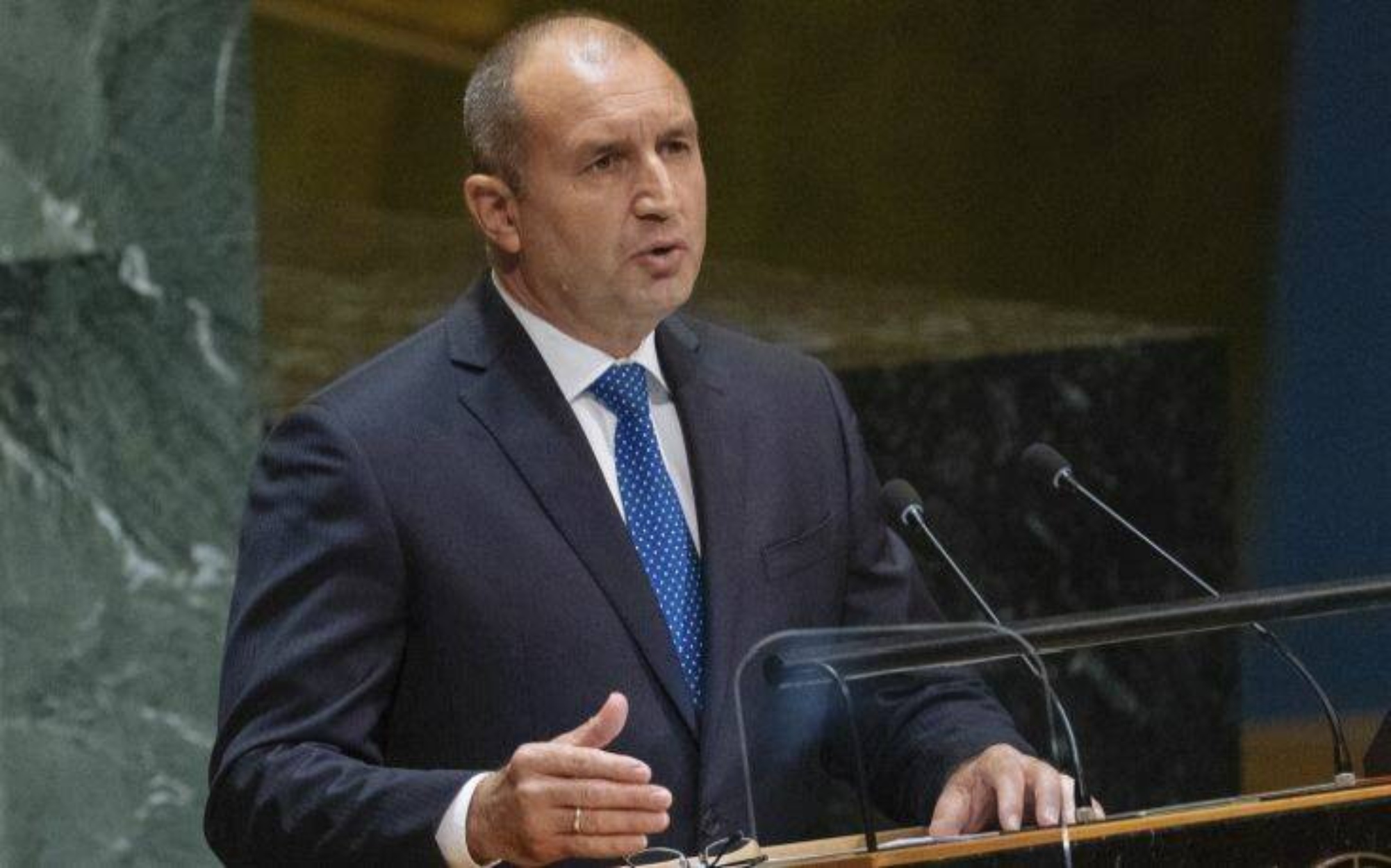 Ο Βούλγαρος πρόεδρος κατηγορεί την Ουκρανία (!) για συνέχιση του πολέμου