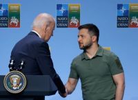 Μπάιντεν και Ζελένσκι συζήτησαν για την εκπαίδευση Ουκρανών χειριστών στα F-16