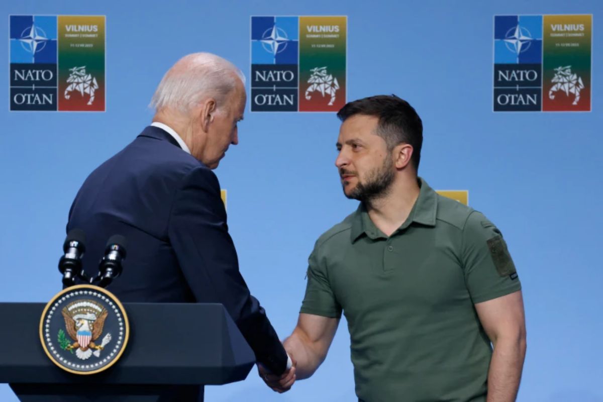 Μπάιντεν και Ζελένσκι συζήτησαν για την εκπαίδευση Ουκρανών χειριστών στα F-16