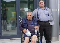 Χαλκιδική: Ξεσπίτωσαν ξανά τον 81χρονο «Μου έσπασαν το αναπηρικό αμαξίδιο»