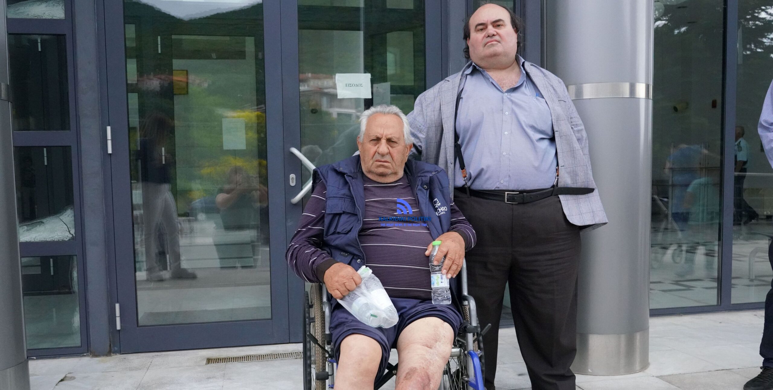 Χαλκιδική: Ξεσπίτωσαν ξανά τον 81χρονο «Μου έσπασαν το αναπηρικό αμαξίδιο»