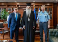 Μηταράκης: Συνάντηση με εκπροσώπους της Εκκλησίας για τις νέες ταυτότητες