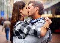 Ερωτική Σελήνη 07-09/07 Δυόμιση …Και Εγώ Περιμένω!