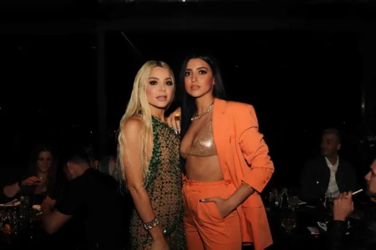 Αναστασία – Josephine: Στη Μύκονο για διακοπές με πολύ χορό και τραγούδι