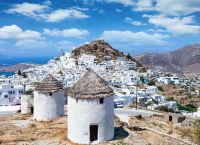 Διπλή τραγωδία στην Ίο – Νεκροί δύο Ιρλανδοί που γιόρταζαν την αποφοίτησή τους στο νησί