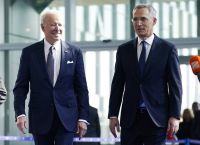 Ο Μπάιντεν ικανοποιημένος από τον Στόλτενμπεργκ