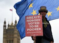 Brexit – έρευνα: Το 57% των Βρετανών θεωρεί λάθος την επιλογή αυτή