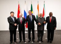 Δεκάδες χώρες στον προθάλαμο των BRICS