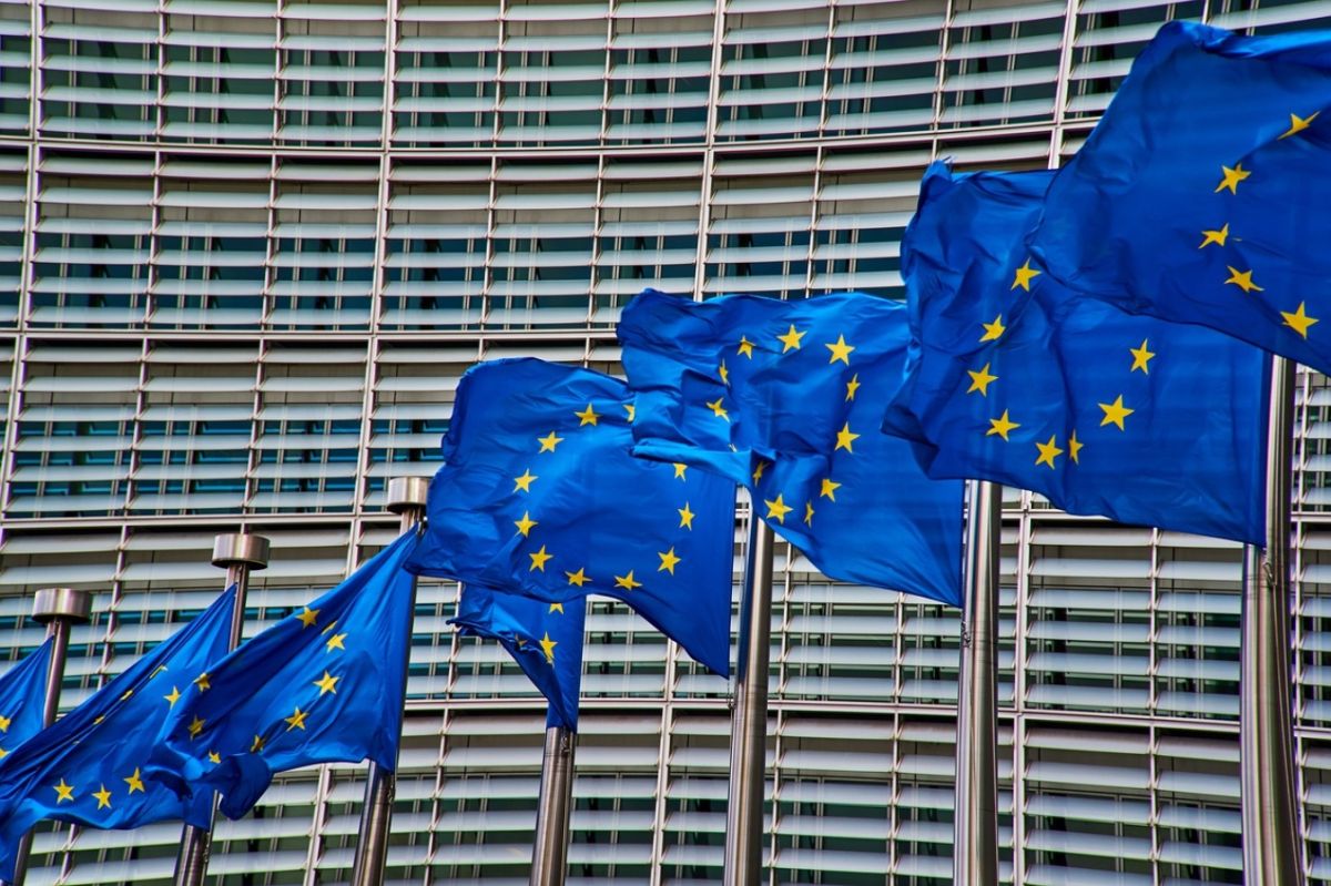 Η Κομισιόν διακόπτει την ευρωπαϊκή χρηματοδότηση σε τουρκική οργάνωση