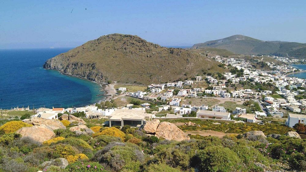 Το εγκώμιο της Ελλάδας και της Πάτμου “πλέκει” η ιταλική Corriere Della Sera