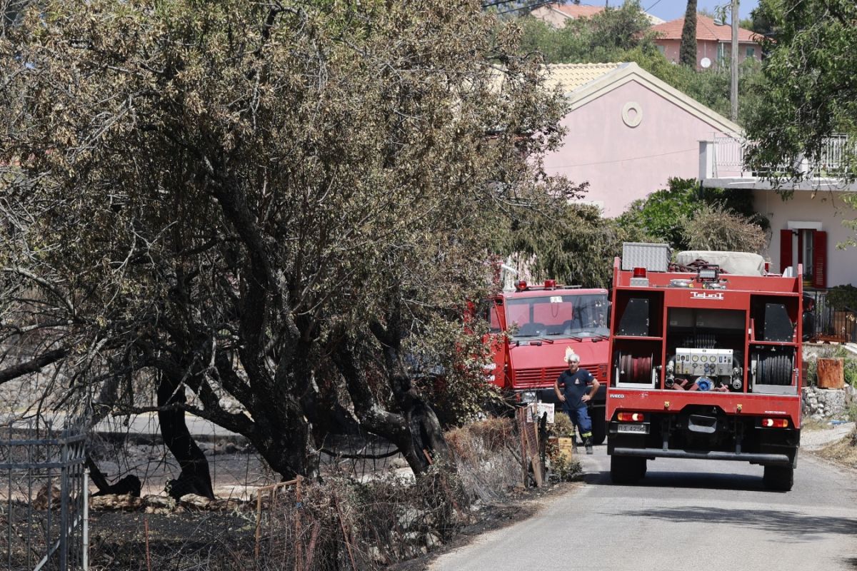 Φωτιές: Δύο ενεργά μέτωπα στην Κέρκυρα – Σε κατάσταση έκτακτης ανάγκης ολόκληρη η Ρόδος