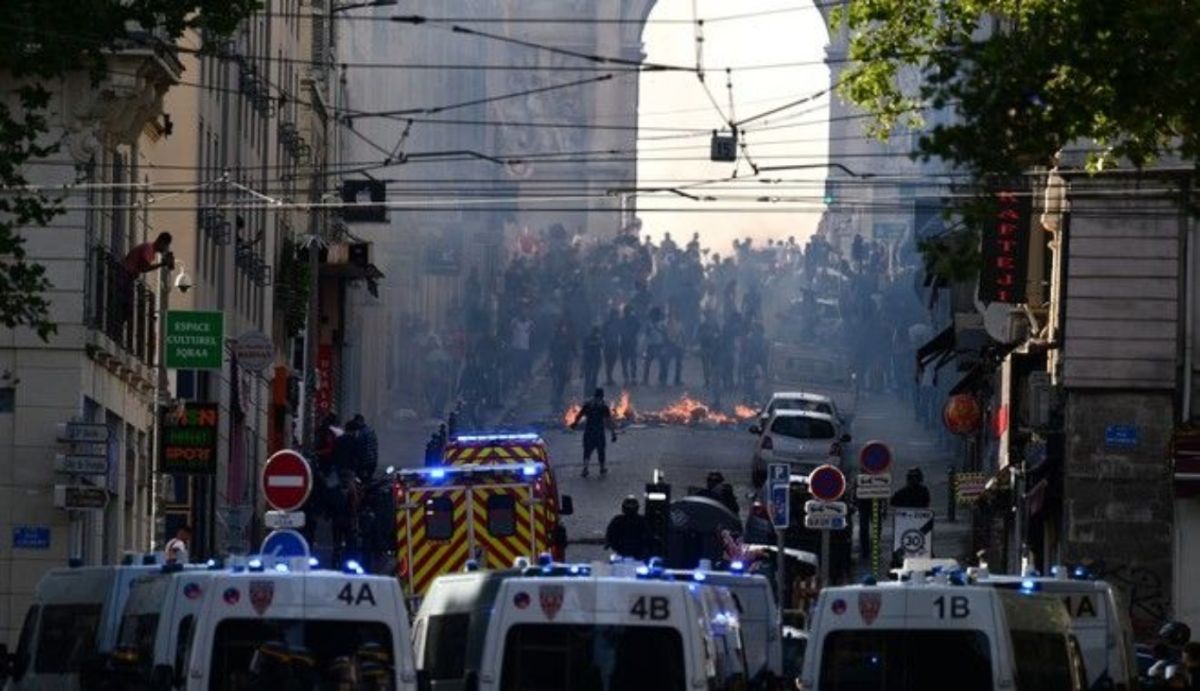 Γαλλία: Πάνω από 1 δισ. ευρώ οι καταστροφές στις επιχειρήσεις