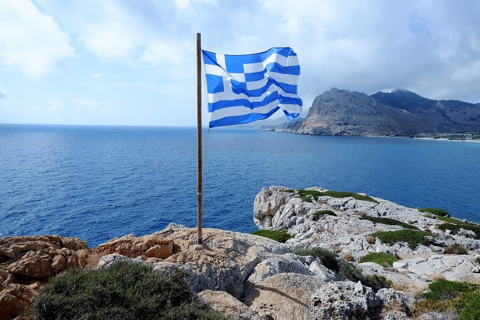 Αττική: Σε ποιες θάλασσες απαγορεύεται φέτος το κολύμπι