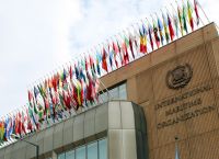 Κομισιόν: Εφαμοργή του Διεθνούς Ναυτιλιακού Οργανισμού για τη μείωση των εκπομπών αερίων από τα πλοία