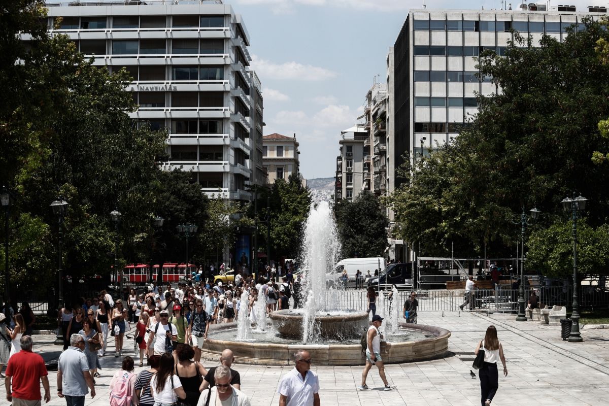 Καύσωνας: Στο «κόκκινο» το ηλεκτρικό σύστημα της χώρας