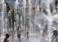 Επιστρέφει ο καύσωνας με τη θερμοκρασία να φτάνει τους 44 βαθμούς