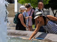 Καύσωνας “Cleon”: Το μελτέμι ήρθε, τα 44άρια έφυγαν – Θα ξαναέρθουν την Πέμπτη