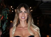 Χριστίνα Κεφαλά: 40 βαθμούς και λιώνει το κορμί της