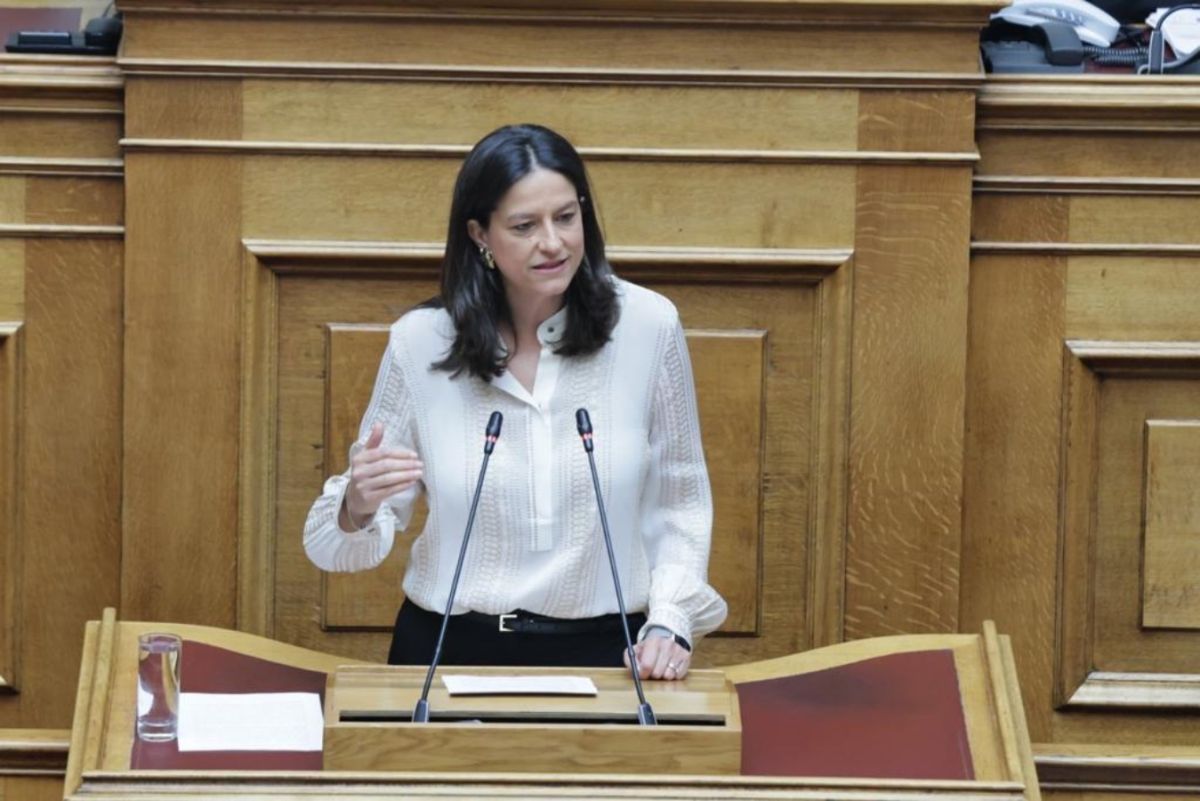 Κεραμέως: Πολύ σημαντική νίκη η ψήφιση του νομοσχεδίου για την ψήφο των αποδήμων