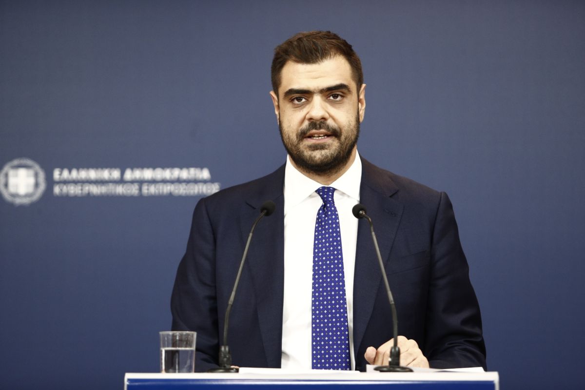 Μαρινάκης: «Άμεσα οι αποζημιώσεις στους πληγέντες από τις πυρκαγιές»