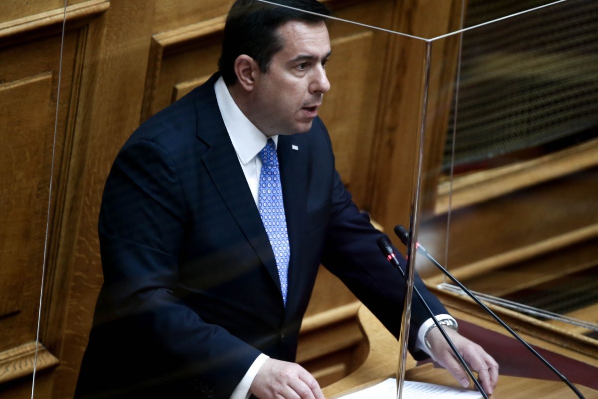 Νότης Μηταράκης: Η πρώτη αντίδρασή του στο Facebook μετά την παραίτηση