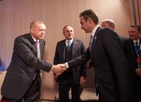 Ελληνοτουρκικά σχέδια για νέα συμφωνία στο προσφυγικό Ελληνοτουρκικά σχέδια για νέα συμφωνία στο προσφυγικό