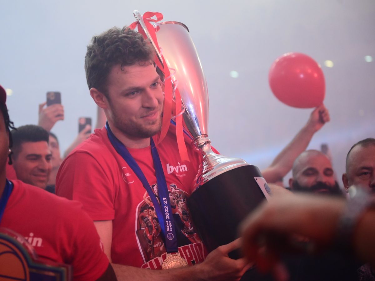 “Θέλει δουλειά ο ΠΑΟ, γι’ αυτό θα έχει πρόβλημα ο Ολυμπιακός” – Αποκάλυψη για Βεζένκοφ, άλλαξαν όλα!