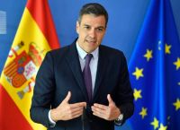 Ισπανία: Ο Σάντσεθ προσπαθεί να συγκυβερνήσει με τη Sumar