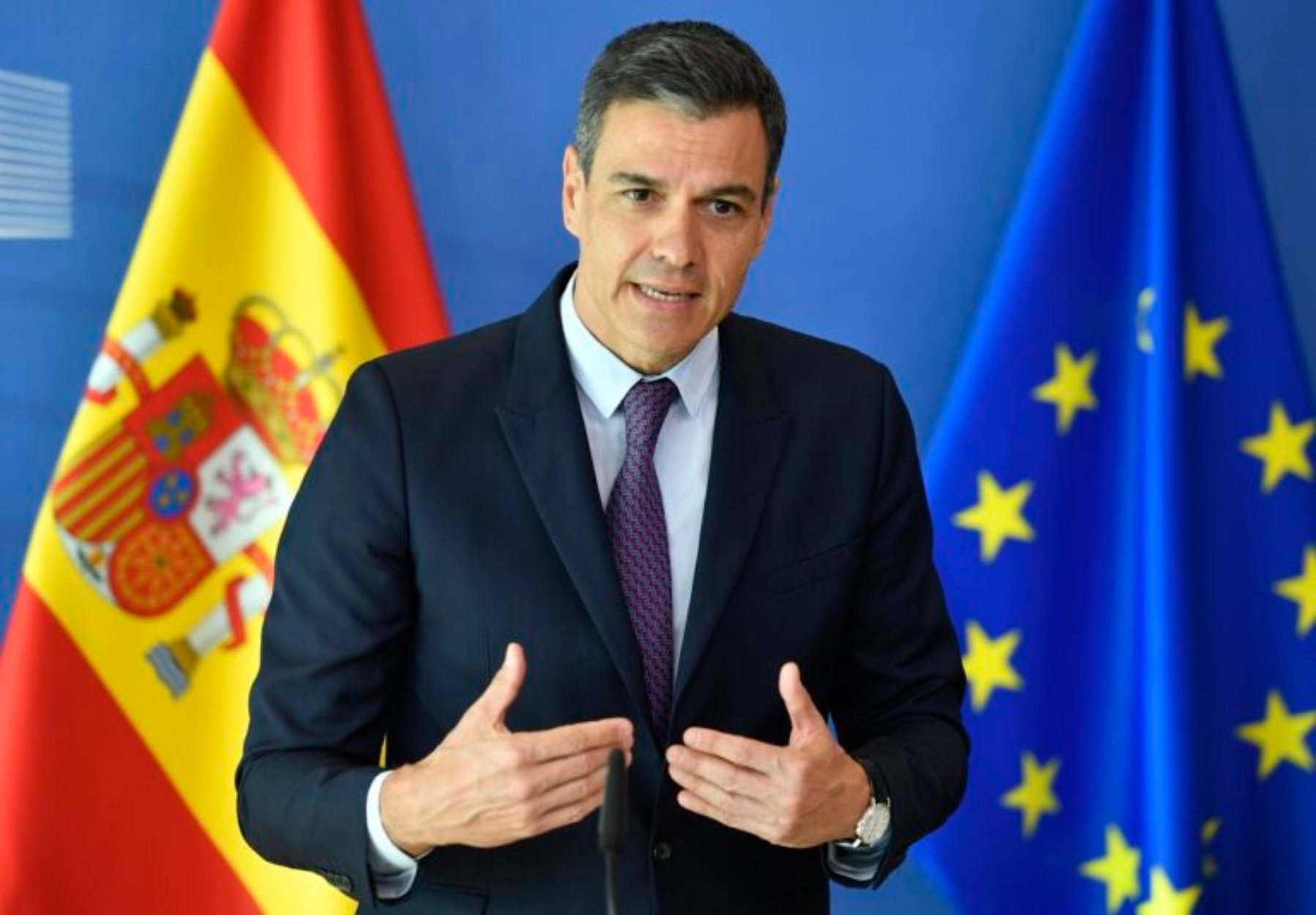 Ισπανία: Ο Σάντσεθ προσπαθεί να συγκυβερνήσει με τη Sumar