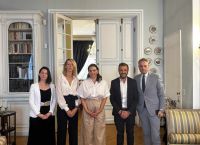 Greek tourism minister in Paris – Last minute bookings at the heart of the visit